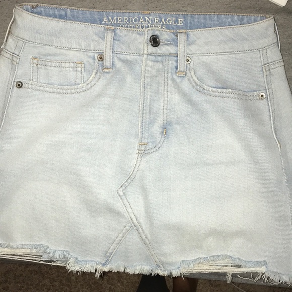 American Eagle Jean skirt!!! - Picture 2 of 7